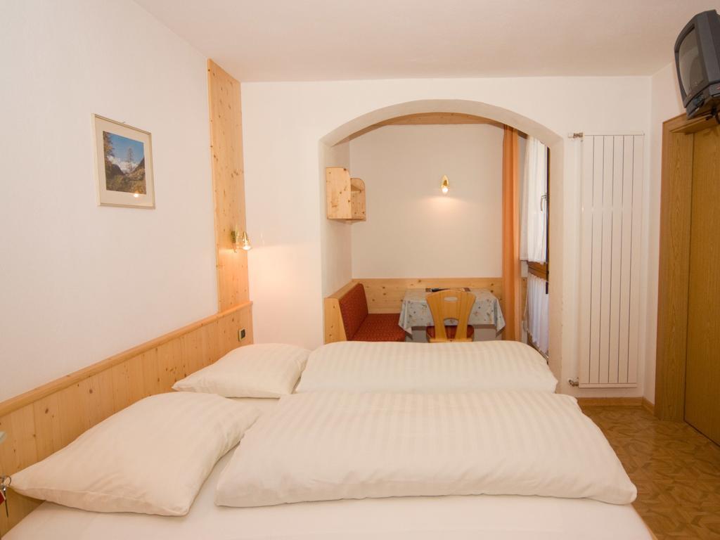 Pension & Appartament Anna Appartement Predoi Kamer foto